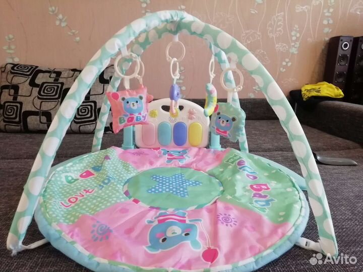 Развивающий коврик с пианино