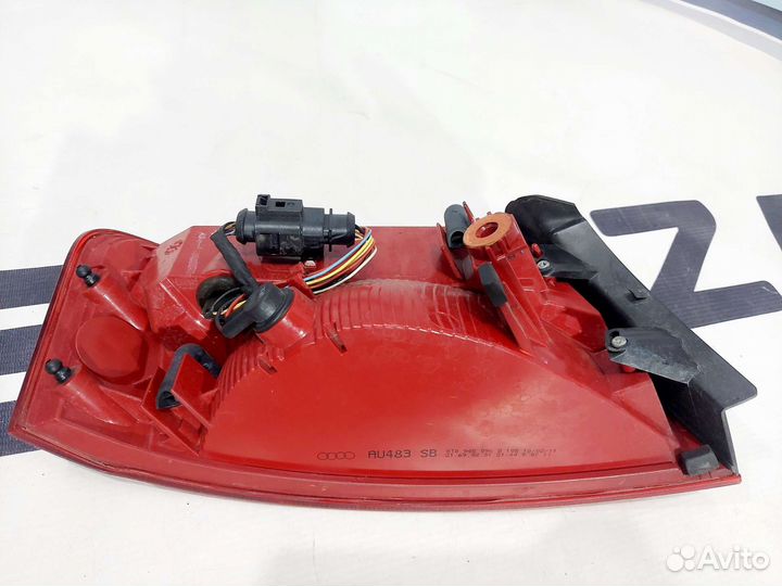 Фонарь задний наружный правый Audi A5 8T