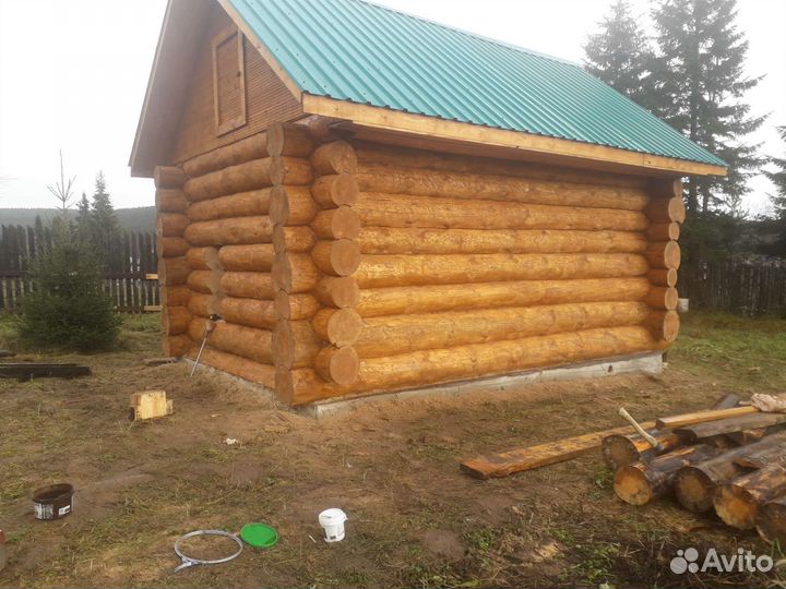 Сруб бани и дома