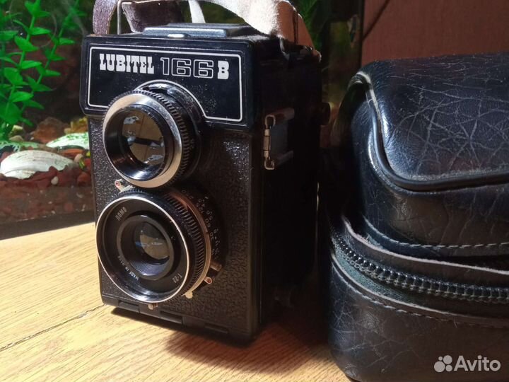Плёночный фотоаппарат Любитель 166 + фотовспышка