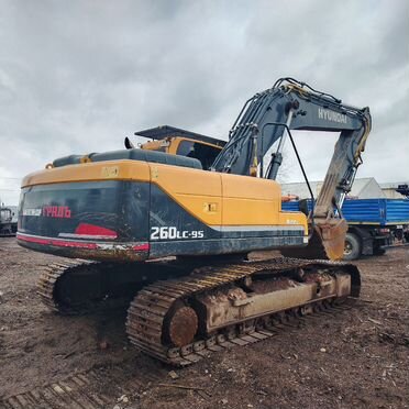 Гусеничный экскаватор Hyundai R 260LC-9S, 2022