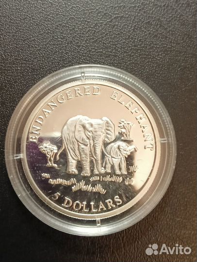 5 долларов 2000 Либерия Слоны. Монета Серебро