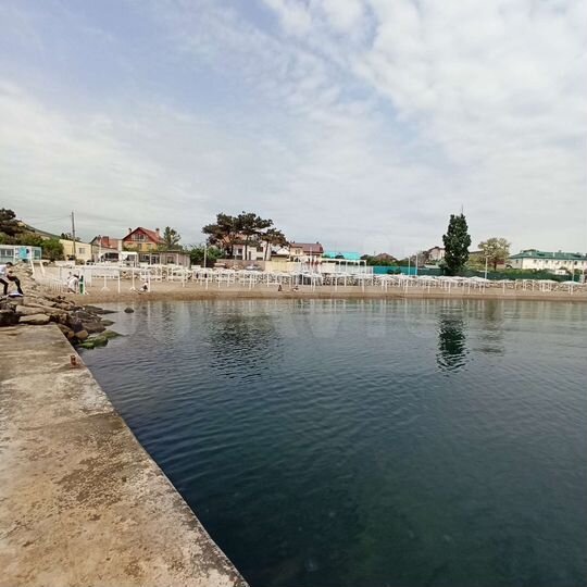 2-к. квартира, 60 м², 1/4 эт.