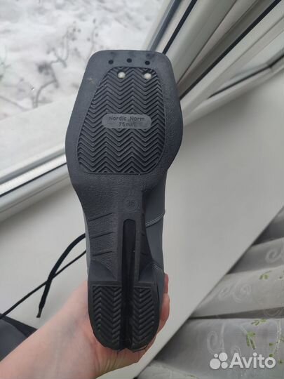 Лыжные ботинки