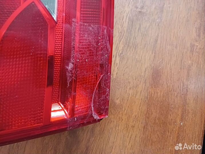 Задний левый фонарь Фольксваген Джетта 6