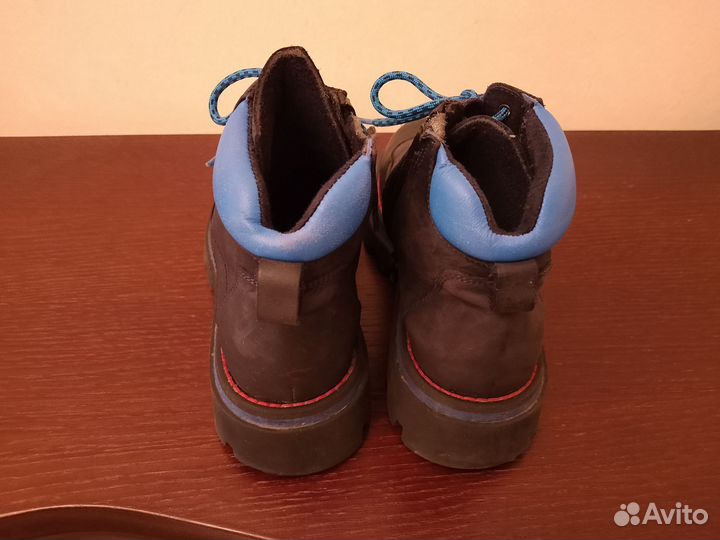 Ботинки осенние