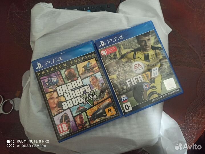 Плайстейшен 4 slim