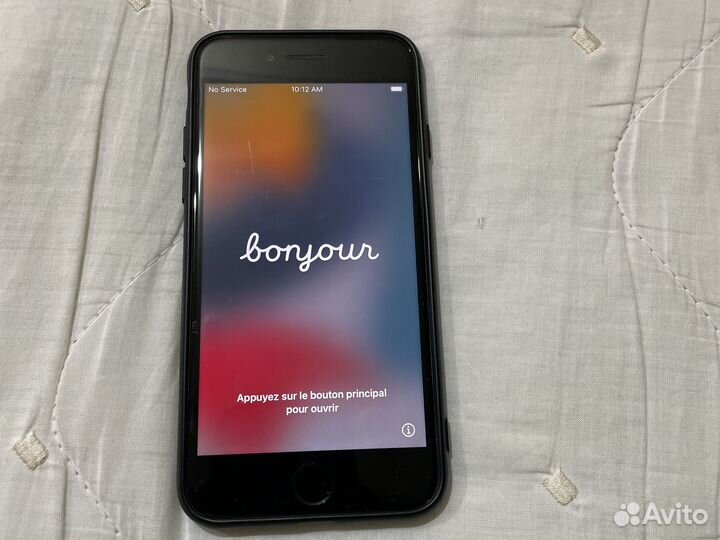 Телефон iPhone 7