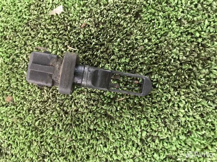 Датчик температуры всасываемого воздуха Audi A4 B5