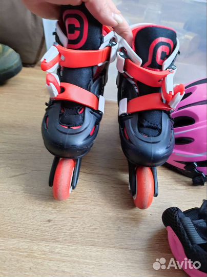 Роликовые коньки