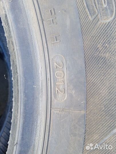 Hankook Winter I'Pike W409 215/60 R17