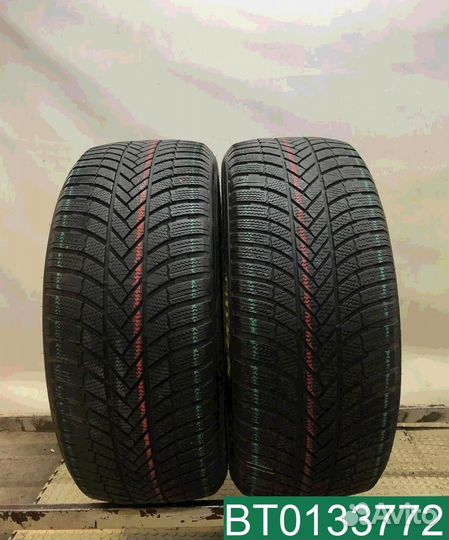 Bridgestone Blizzak LM005 RFT 255/45 R19 104V