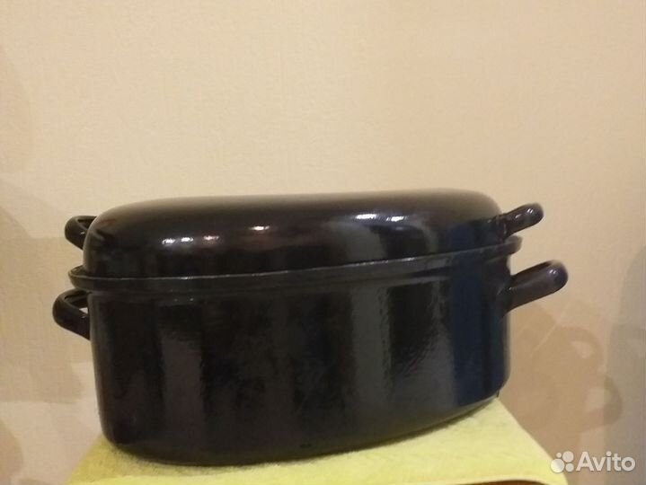 Кастрюля чугунная эмалированная 8.5 л