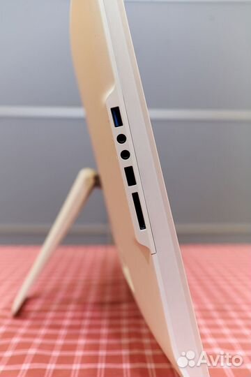 Lenovo C260 Type 10160 (Белый)