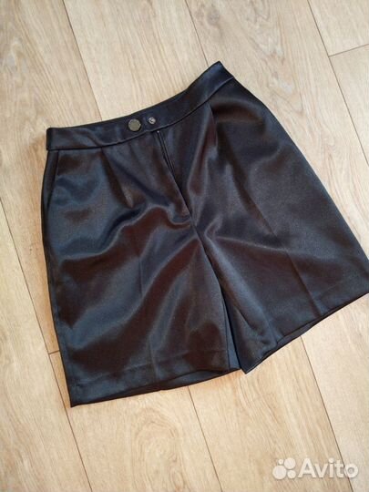 Шорты классные атласные