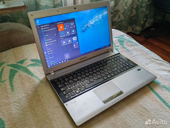 Samsung RV520 intel i3/GT520M/4gb/320gb