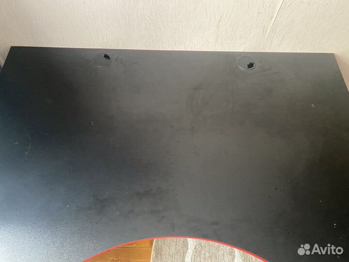 Комьютерный стол игровой