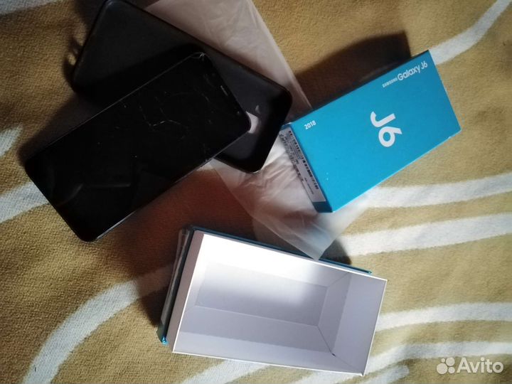 Samsung Galaxy J6 (2018), 3/32 ГБ