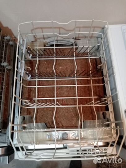 Корзины посудомоечных машин