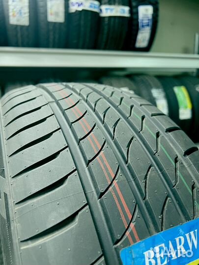 Bearway BW388 215/55 R17 121H