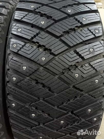 Goodyear Ultragrip Ice Arctic 235/55 R17 103T
