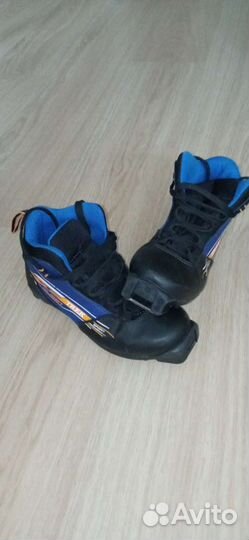 Лыжные ботинки детские