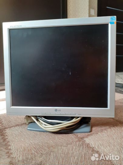 Монитор LG flatron 17