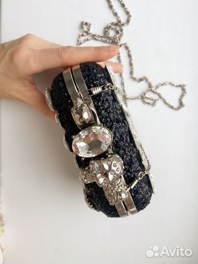 Alexander mcqueen клатч с цепочкой