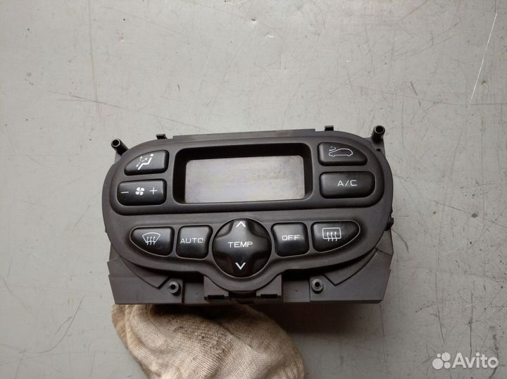 Блок управления отопителем Пежо 206