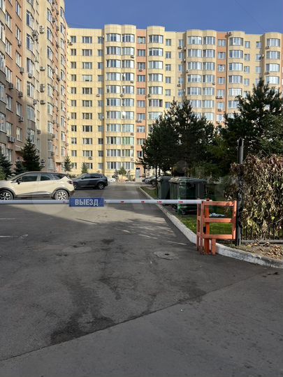 Машиноместо, 13 м²