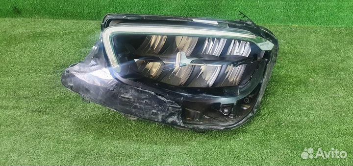 Фара левая Mercedes-Benz E-Class