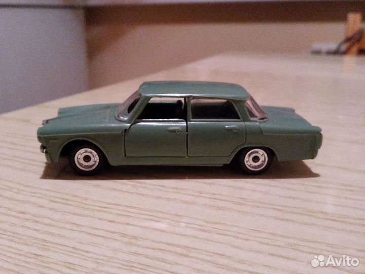 Коллекционная модель автомобиля СССР