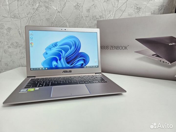 Металлический Ультрабук Asus серии Zenbook