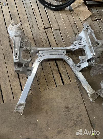 Подрамник передний BMW e65