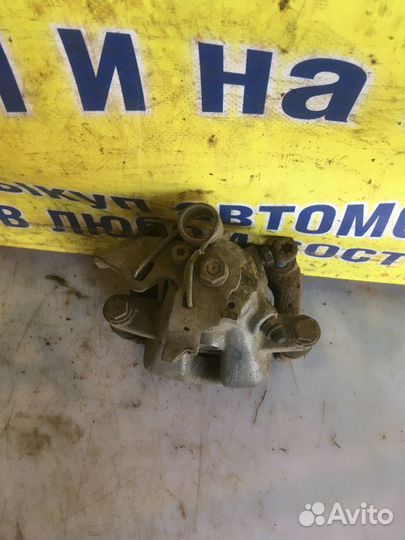 Суппорт задний правый Citroen C3 Picasso