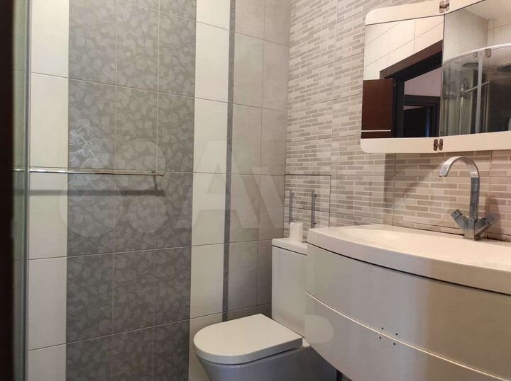 2-к. квартира, 65 м², 13/19 эт.