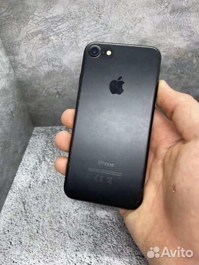 iPhone 7, 32 ГБ