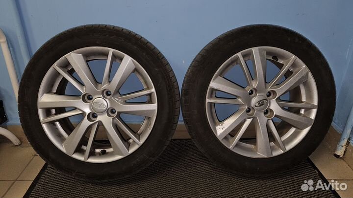 Шины летние r15 Pirelli на литых дисках гранта