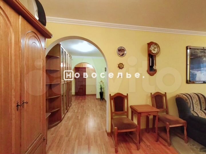 4-к. квартира, 115 м², 6/9 эт.