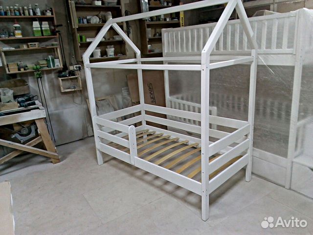 Кровать,домик