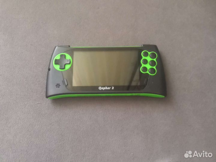 Портативная игровая приставка