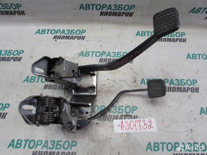 Педаль тормоза для Mazda BT-50 2006-2012г