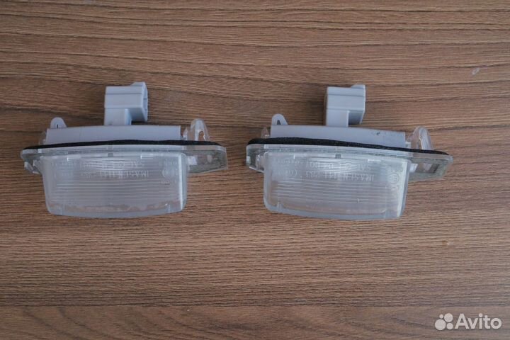 Плафоносвещения номерного знака Outlander 3