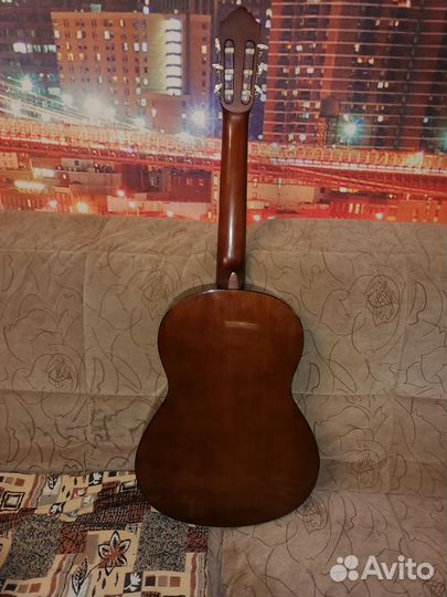 Классическая гитара yamaha c40