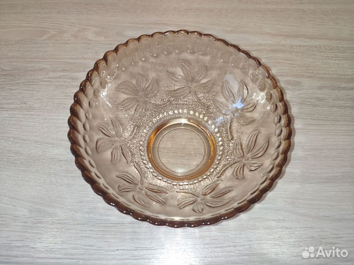 Салатник (конфетница) карамельное цветное стекло