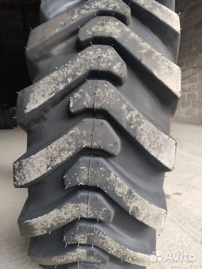 Шины 19.5L-24 Petlas