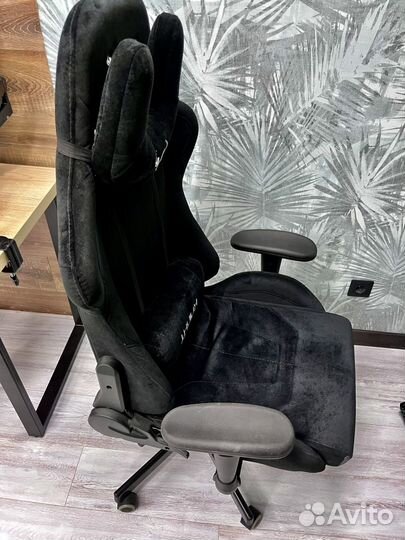 Игровое кресло Viging Khight