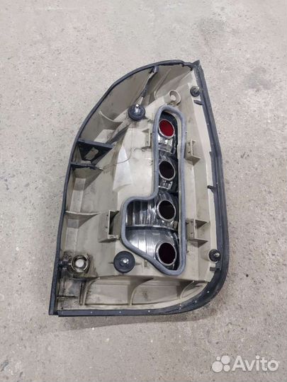 Фонарь задний левый Opel Zafira A