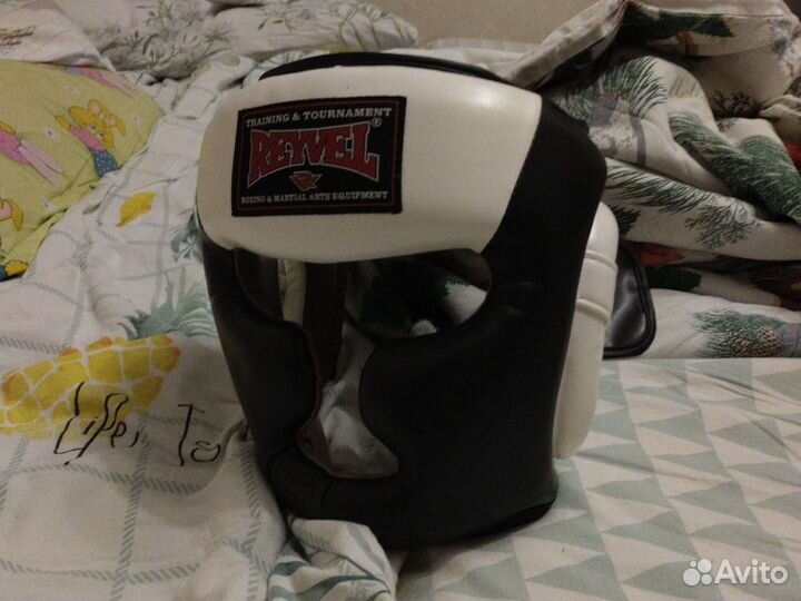 Боксерский шлем reyvel