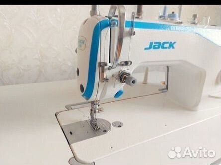 Швейная машина jack f4